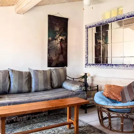 A 2 50 M² Confortable Nice